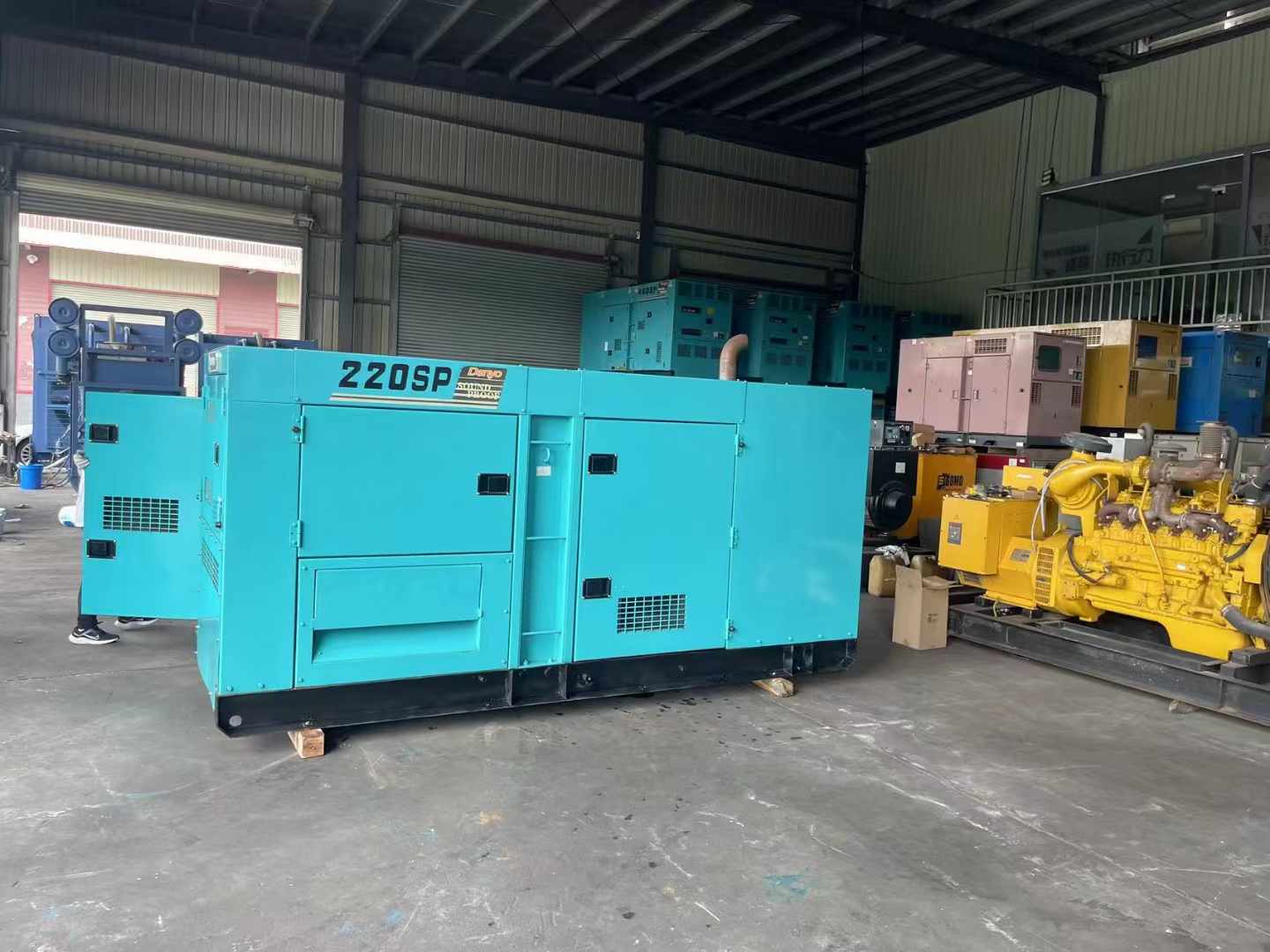 崇左800kW 柴油发电机的输出电流波动范围是多少？